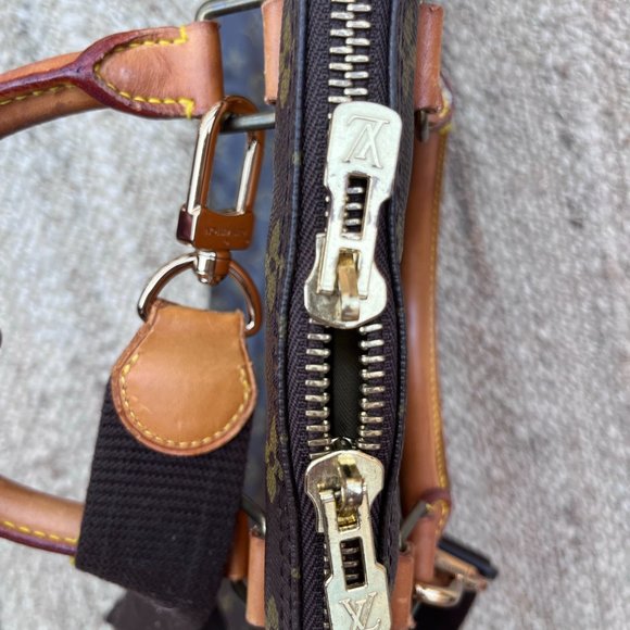 Louis Vuitton Monogram Alize 1 Compartment Soft Suitcase - Picture 9 of 14